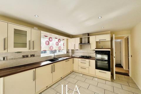 4 bedroom detached house to rent, Oadby, Leicester LE2