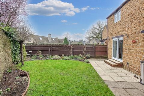 4 bedroom detached house for sale, Riverdale House, Sibford Ferris