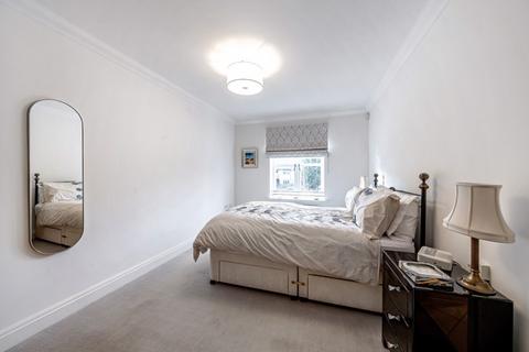 2 bedroom apartment for sale, Packhorse Road, Gerrards Cross, Buckinghamshire