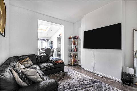 16 Hunter Road, Thornton Heath, CR7 8QG