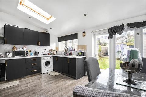 16 Hunter Road, Thornton Heath, CR7 8QG