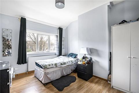 16 Hunter Road, Thornton Heath, CR7 8QG