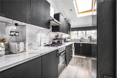 16 Hunter Road, Thornton Heath, CR7 8QG