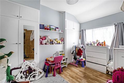 16 Hunter Road, Thornton Heath, CR7 8QG