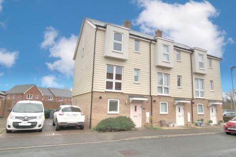 3 bedroom end of terrace house for sale, Romsey