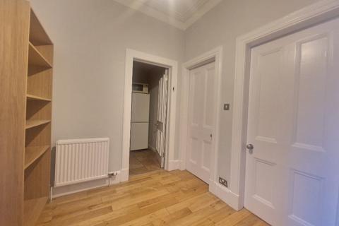 2 bedroom flat to rent, Lawrence Street, Hillhead, Glasgow, G11
