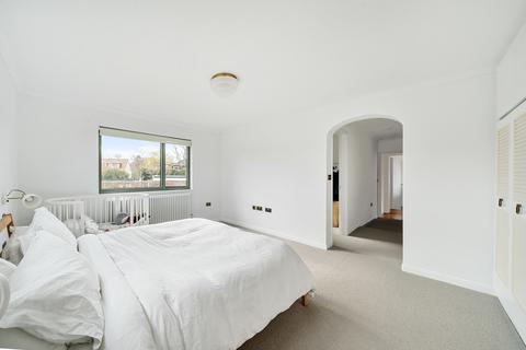 4 bedroom detached house to rent, /, West Horsley, KT24
