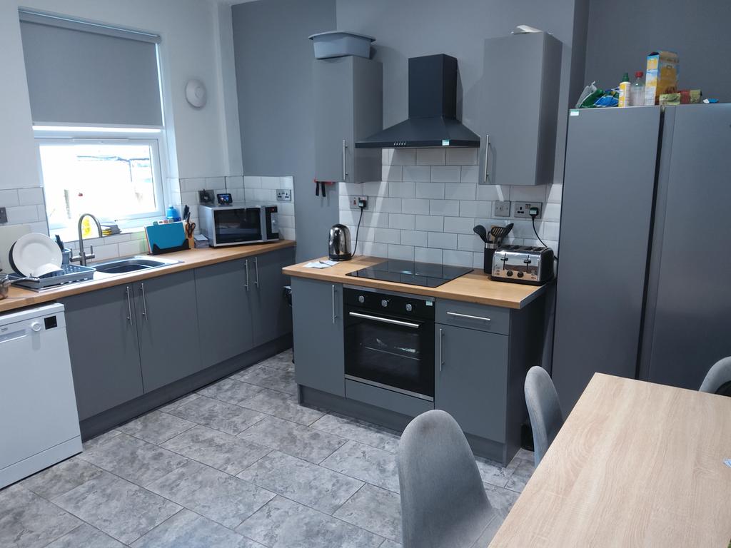 4 bedroom hmo , cemetery road, barnsley