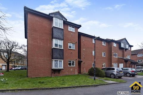 2 bedroom flat to rent, Kingsleigh Place, Mitcham, Surrey, CR4