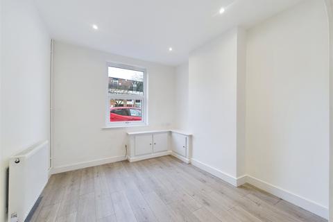 3 bedroom end of terrace house for sale, Sweetbriar Street, Gloucester, Gloucestershire, GL1