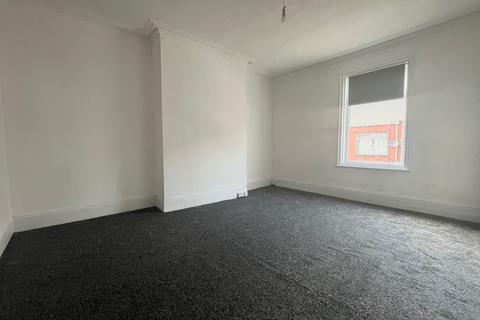 3 bedroom flat to rent, Whitehall Street, South Shields, South Tyneside, NE33