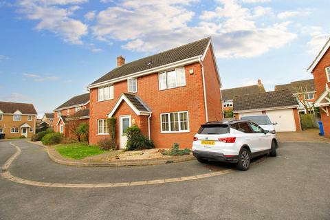 6 bedroom detached house to rent - Speedwell Way, Norwich NR5