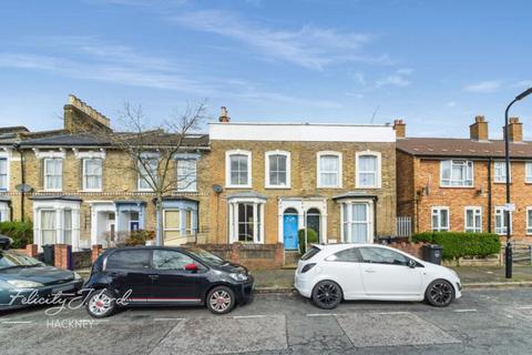 15 Walsingham Road, London, E5 8NE