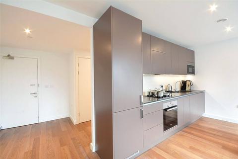 1 bedroom flat to rent, Walworth Road, Walworth, London, SE17