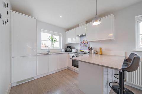 2 bedroom apartment for sale - Stoneleigh Road, Bromley