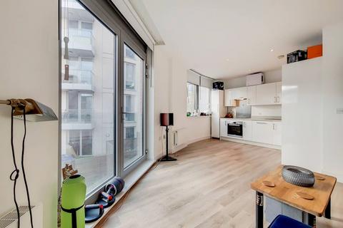 1 bedroom flat for sale, Plaza Gardens, East Putney, London, SW15