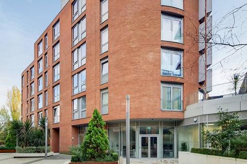 Plaza Gardens, East Putney, London, SW15