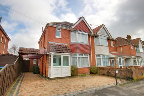7 Deacon Crescent, Southampton, SO19 7BS