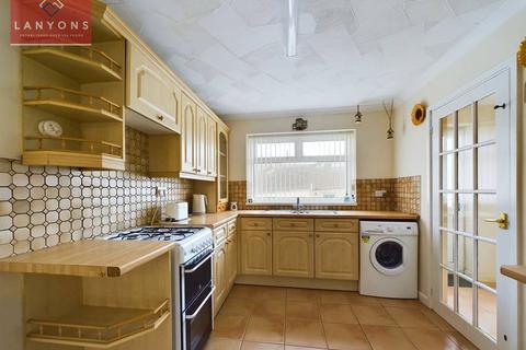 56 Old Street, Tonypandy, CF40 2AF