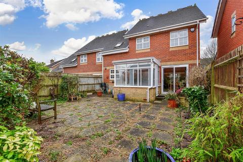 24 Brasted Close, Sutton, SM2 5BE
