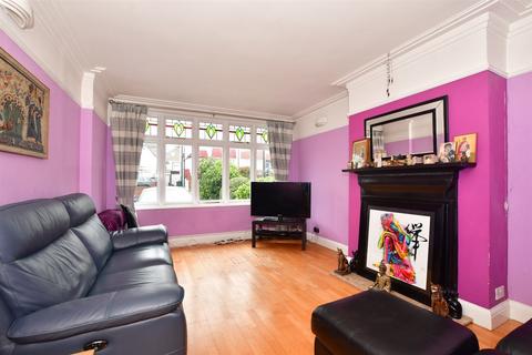3 bedroom semi-detached house for sale - Priory Avenue, Chingford