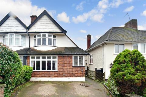 3 bedroom semi-detached house for sale, Priory Avenue, Chingford