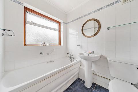 27 Longmarsh View, Sutton At Hone, Dartford, DA4 9DZ
