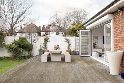 6 bedroom detached house for sale - Chudleigh Road, London, NW6