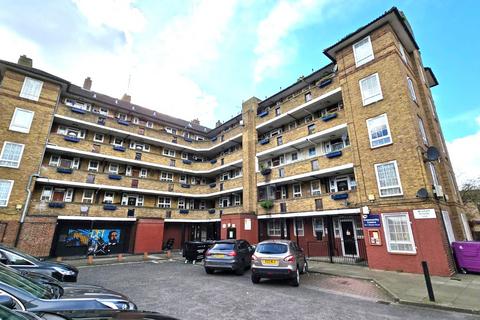 2 bedroom flat for sale, Wigram House, Wades Place, London, E14