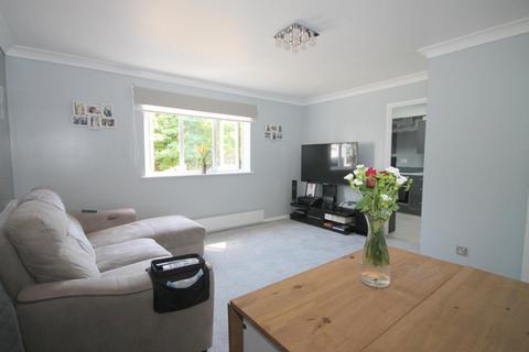 2 bedroom apartment for sale - Redford Close, Feltham, TW13