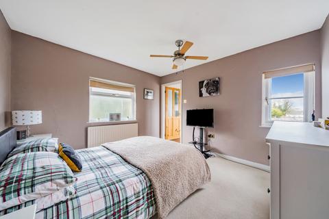 204 Main Road, Sutton At Hone, Dartford, DA4 9HP