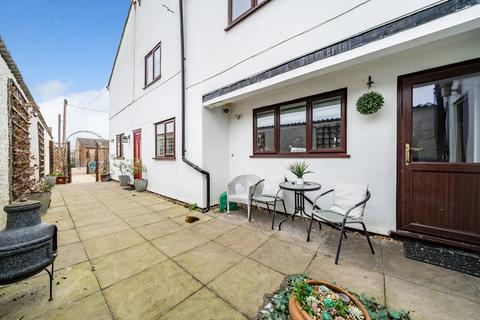 204 Main Road, Sutton At Hone, Dartford, DA4 9HP