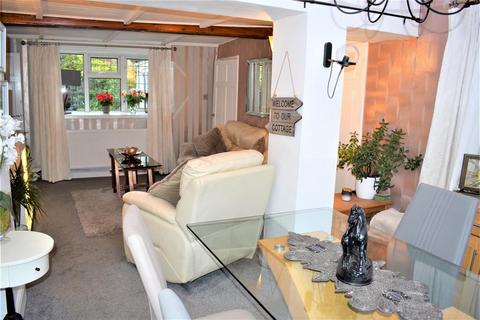 3 bedroom cottage for sale, Silver Street, Waddingham, DN21