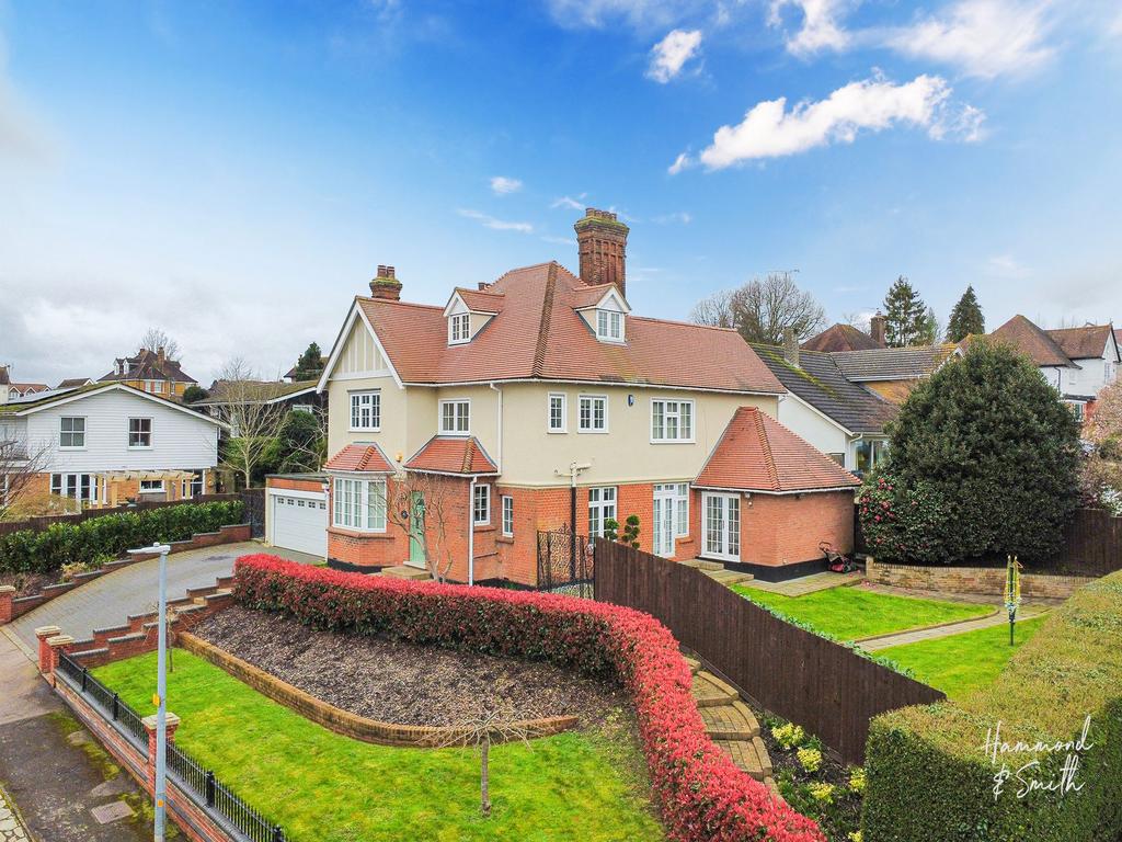 Epping, Epping CM16 4 bed detached house for sale - £1,350,000