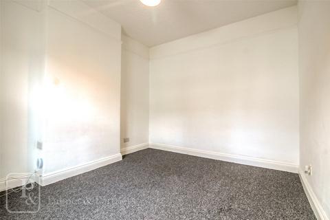 3 bedroom terraced house to rent, Lucas Road, Colchester, Essex, CO2