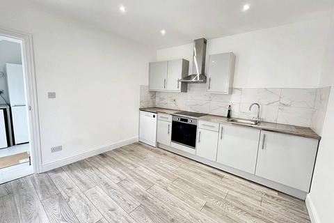 1 bedroom flat to rent, Heron Hill, Belvedere DA17