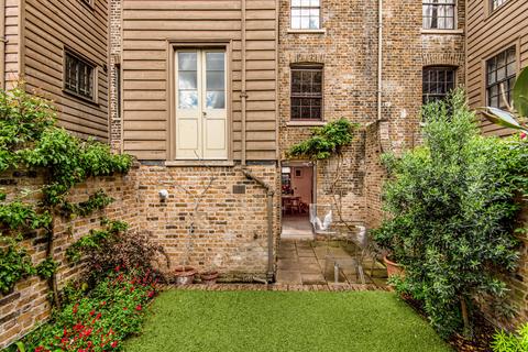 3 bedroom terraced house for sale, Turner Street, Whitechapel, London, E1