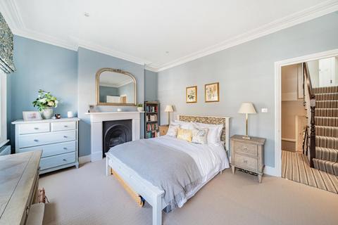 13 Lidyard Road, London, N19 5NR