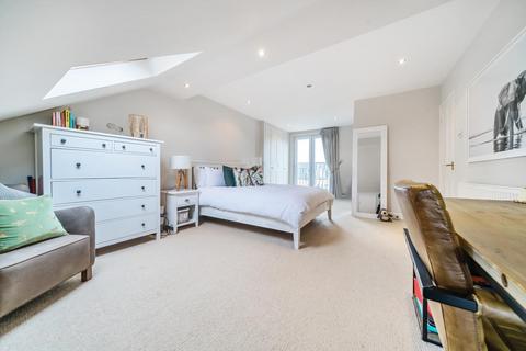 53 Braemar Avenue, London, SW19 8AY