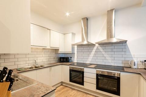 9 bedroom flat share to rent, 60P Bernard Terrace, Edinburgh, EH8 9NU