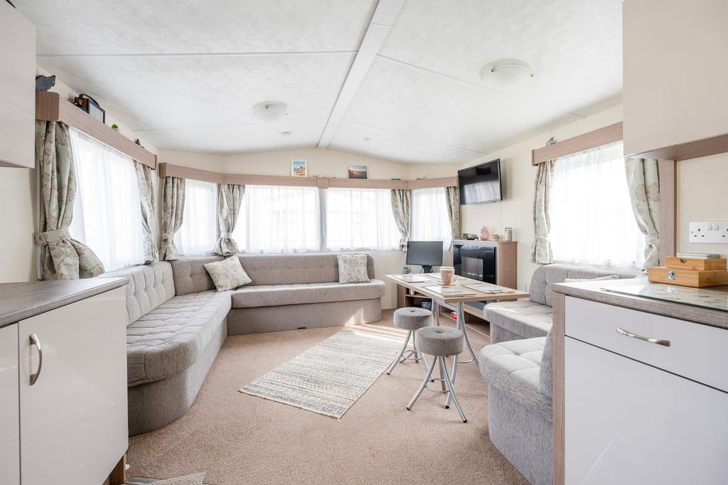 Beach Road, Sea Palling 2 bed park home for sale £35,000