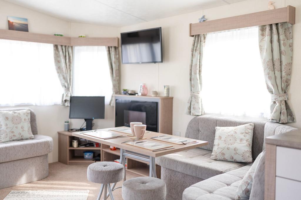 Beach Road, Sea Palling 2 bed park home for sale £35,000