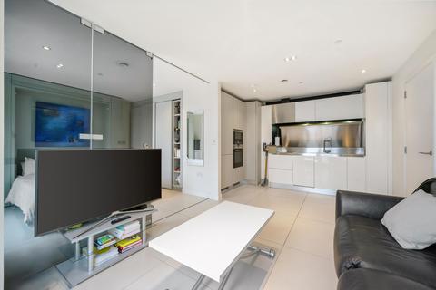 1 bedroom flat for sale, Bezier Apartments, 91 City Road, Old Street, London, EC1Y