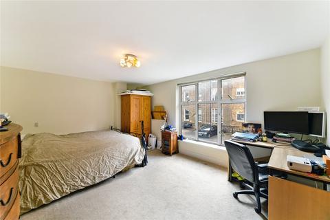 3 bedroom apartment for sale, Queensway, London, W2