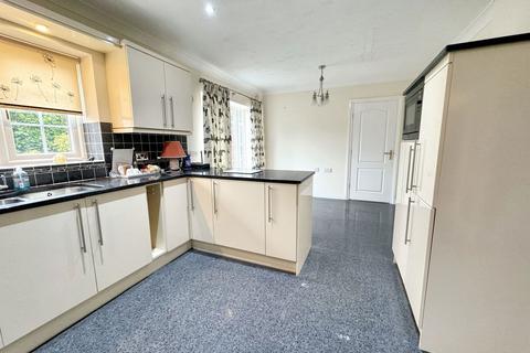 5 bedroom detached house for sale, Llanfair Road, Abergele, LL22 8DH