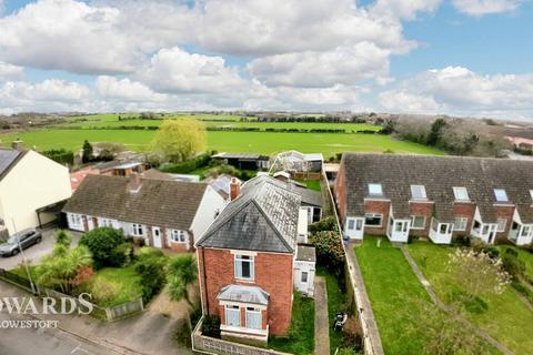 3 bedroom detached house for sale, London Road, Kessingland