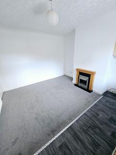 1 bedroom terraced house to rent, Bradford Road, Birstall