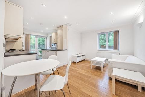 2 bedroom apartment to rent, Palace Road London SW2