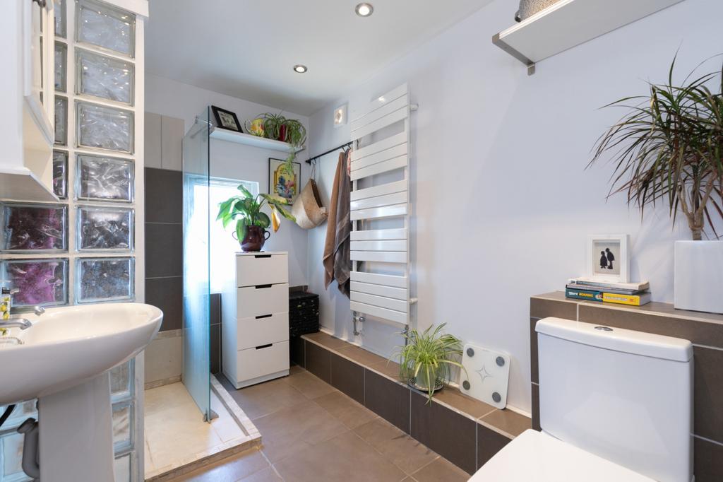 First Floor Shower Room