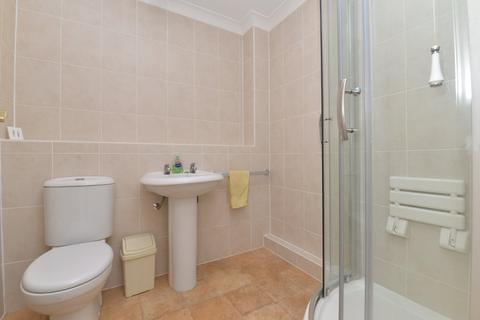 19 Glengarry, New Milton, BH25 6UA